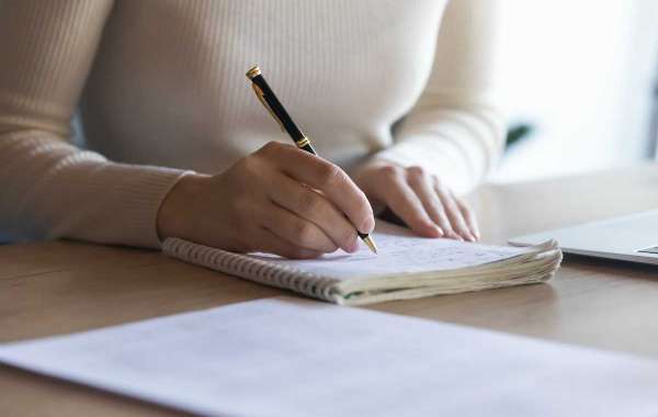 Tips for students to write admission essay