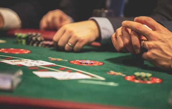Watch My Spin: The Ultimate Online Blackjack Experience for UK Players