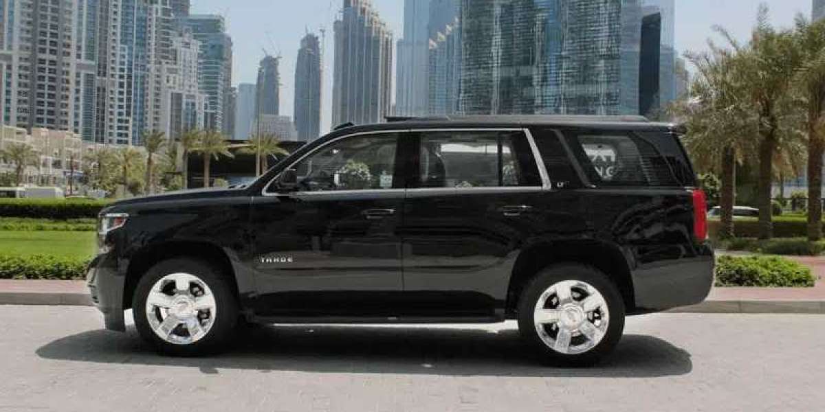 Discover Dubai's Top 10 Road Trip Destinations in a rental SUV car