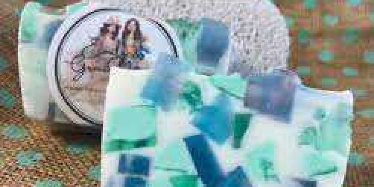 A Symphony of Oceanic Beauty: The Allure of Sea Glass Glycerin Soap