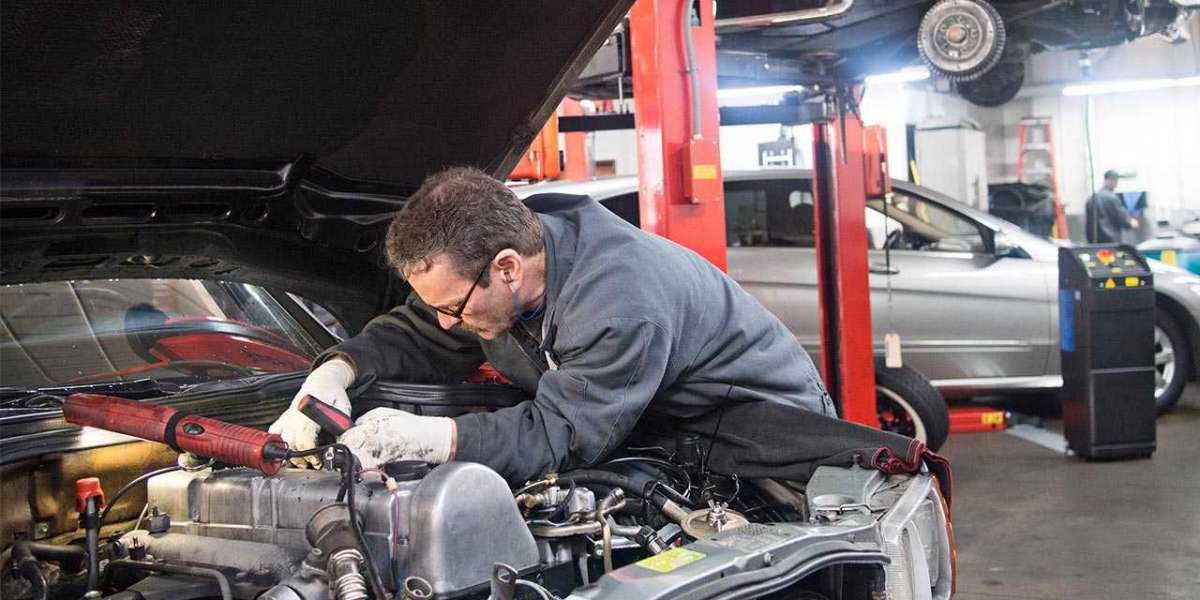 Precision Solutions: Navigating Engine Diagnostics in Harlow for Optimal Vehicle Performance
