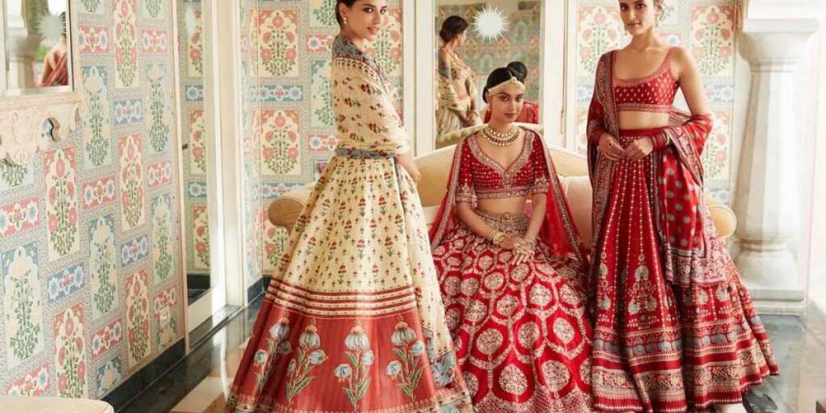 Lehengas: Embracing Bollywood Glamour for Your Dream Desi Wedding