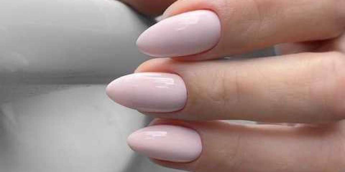 Choosing the Perfect Base Coat for Your Gel Manicure: A Comprehensive Guide