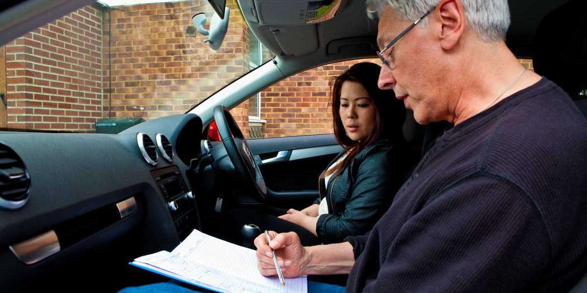Driving Lessons in Hornchurch: The Aram Driving Experience