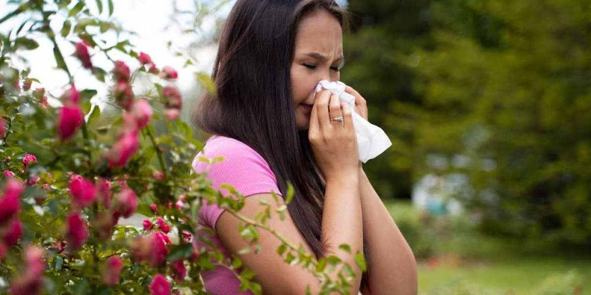 Natural Relief: Homeopathic Medicine for Allergic Rhinitis and Cough