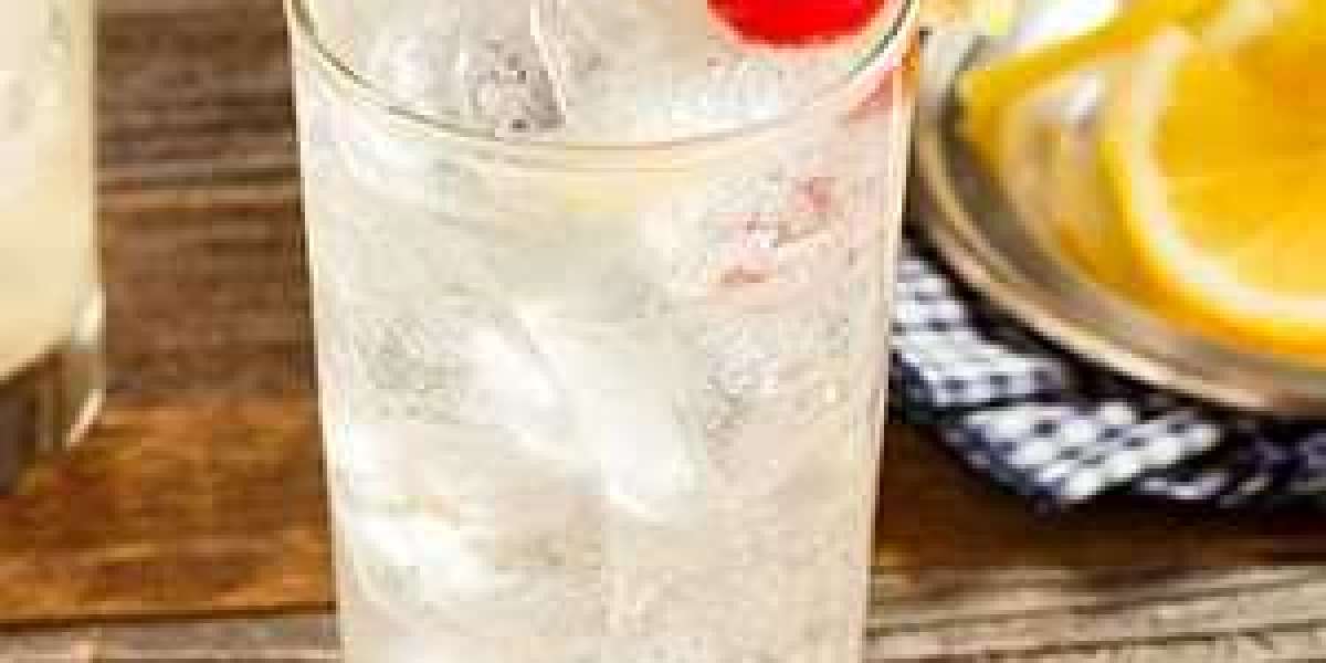 How to Make a Tom Collins Cocktail: A Classic Recipe for Refreshing Delight