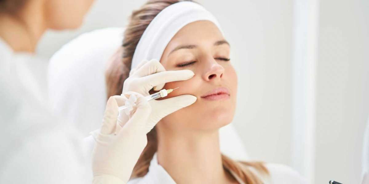 A Comprehensive Guide to Botox Treatments: Procedure, Benefits, Results and Aftercare