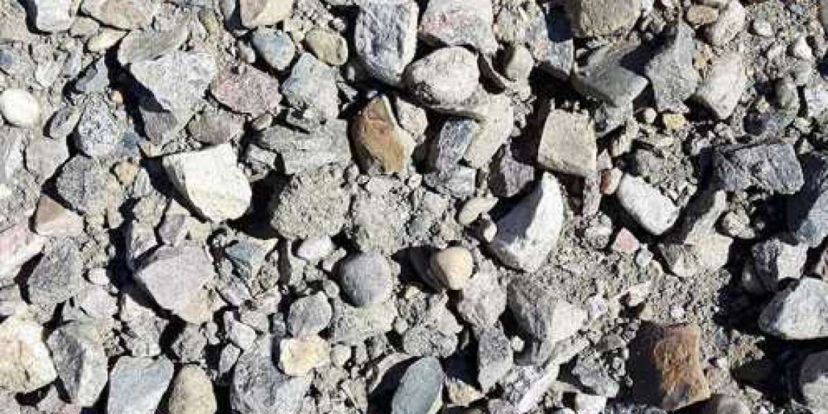 Looking for Crushed Gravel? Here’s What You Need to Know