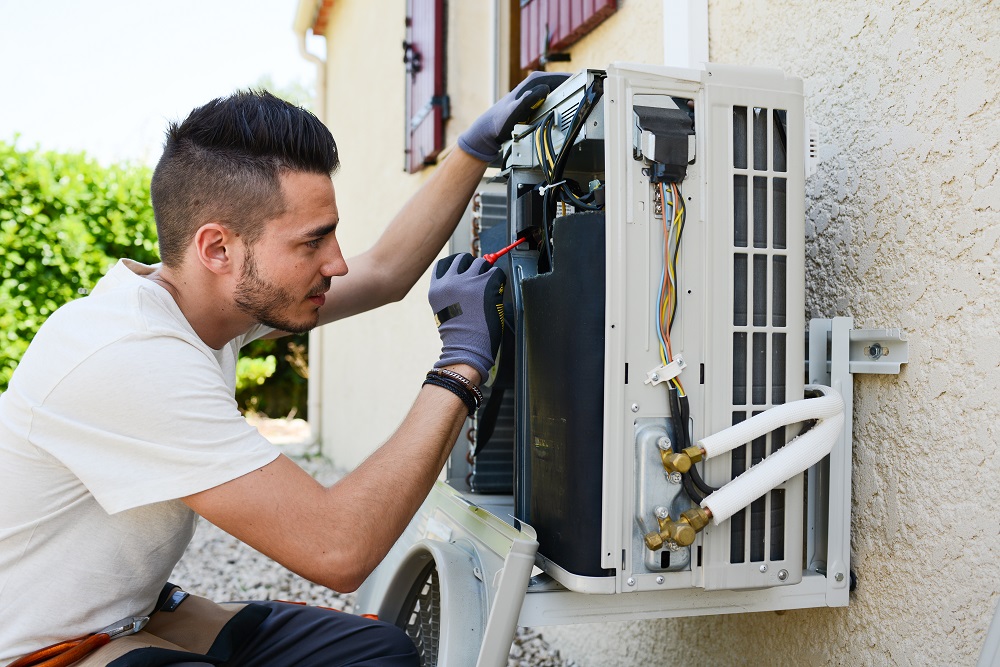 Common Mistakes Rookie AC Technicians Make and How to Avoid Them