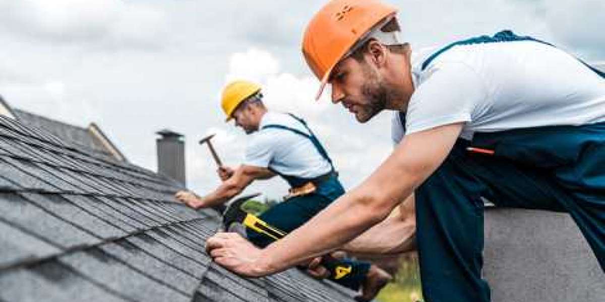 Comprehensive Guide to Commercial Roof Repair and Shingle Roof Replacement in Toronto