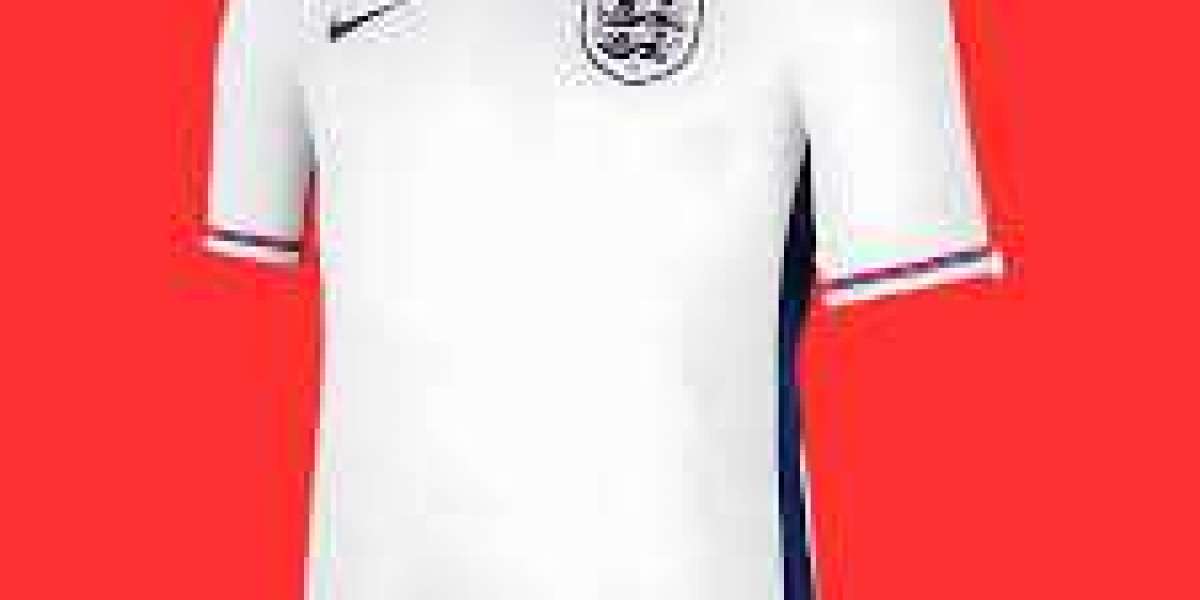 England’s Home and Away Kits: A Comparative Analysis