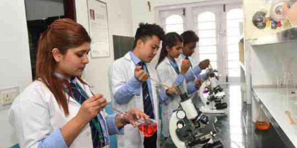 Medical Lab Technology Course In Agra | DPMI Agra