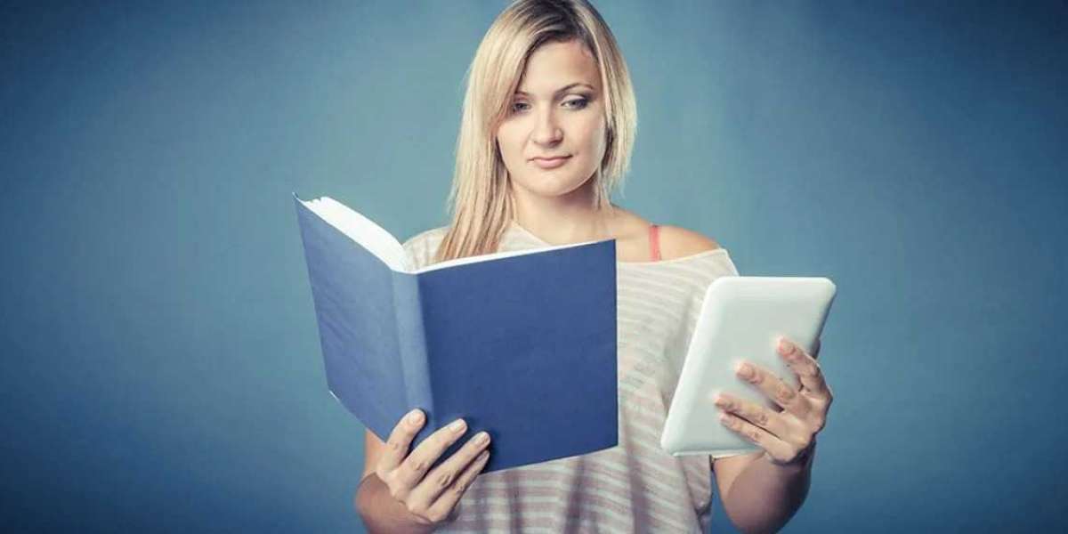 What Are the Main Advantages of Reading E-Books?