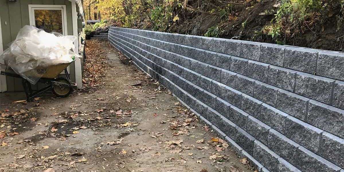 Choosing the Best Retaining Wall Companies in Stewartville