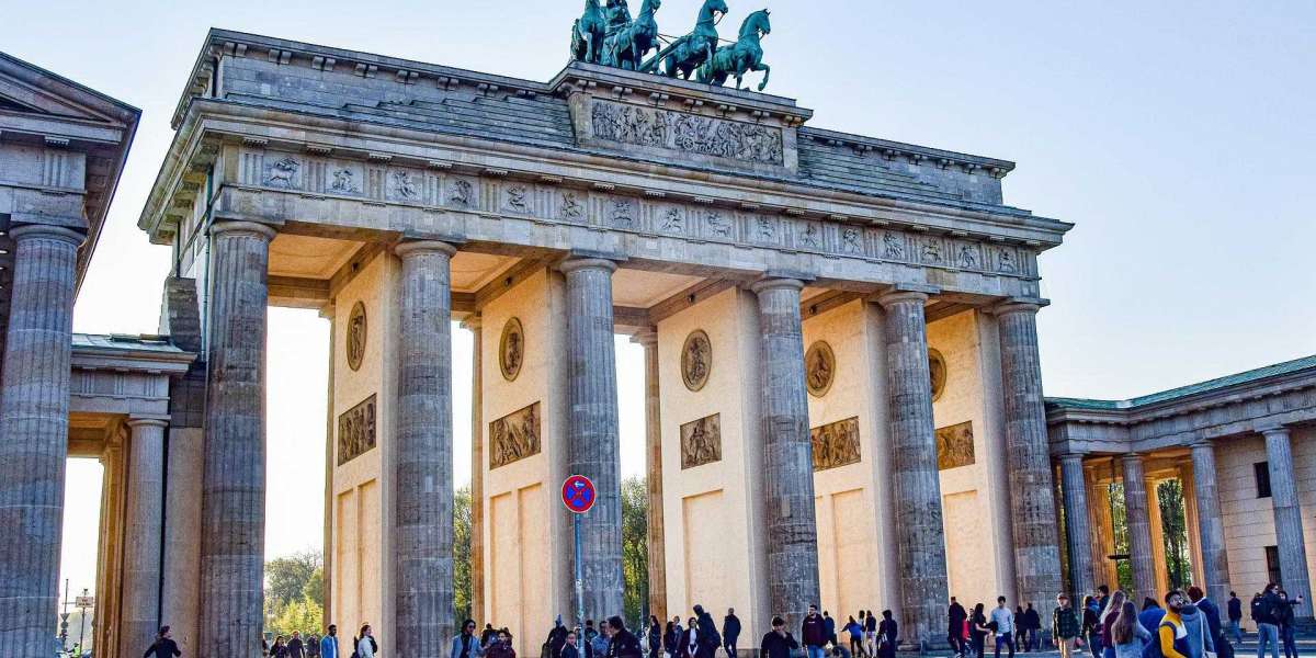 Where to Go in Berlin: From Historic Sites to Trendy Neighborhood