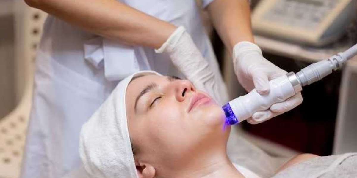 Rejuvenate Your Skin: Innovative Laser Facial Treatments!