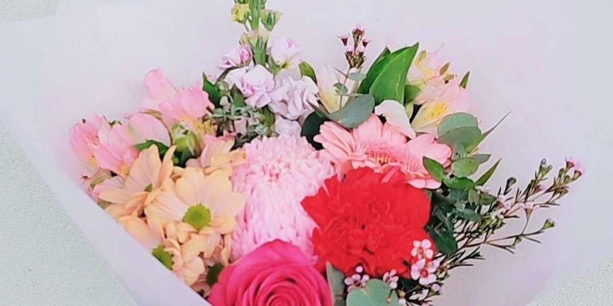 The Convenience of Flowers Delivered to Your Door: Effortless Gifting with Blossom by Daisy