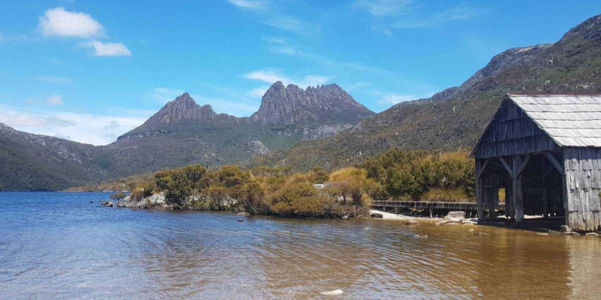 Escape to Nature: Your Ultimate Guide to a 2-Day Trip to Cradle Mountain from Hobart