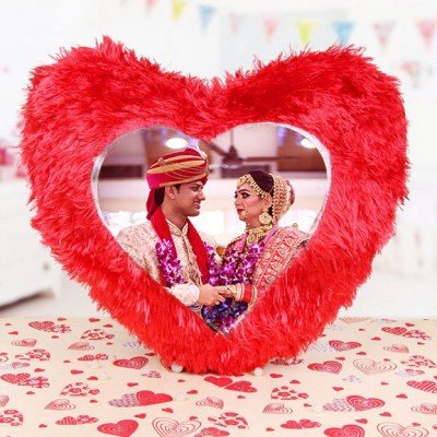 Valentine's Day Gifts for Wife | Best Valentine Gift For Wife India - OyeGifts