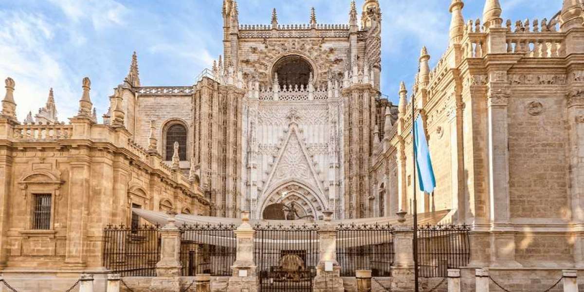 Seville Cathedral Tours: Exploring Spain's Iconic Masterpiece