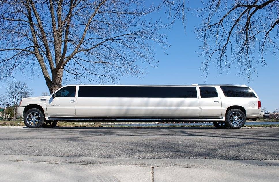 Grand Beach to Downtown: Have a Stress-Free Night Out with Limousine Service