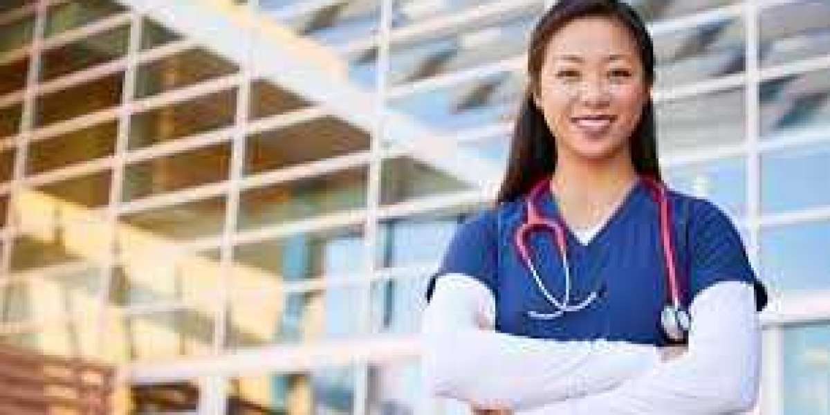 Effective Learning Solutions for Nursing Students in Online Education