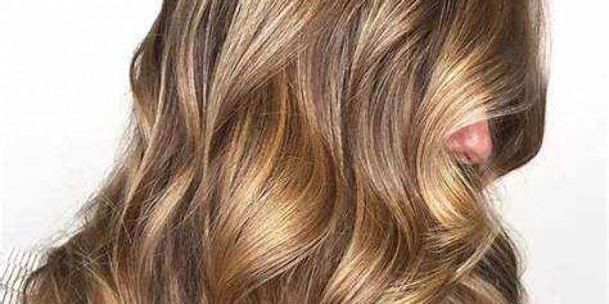 Balayage in Toronto: The Ultimate Guide to This Stunning Hair Trend