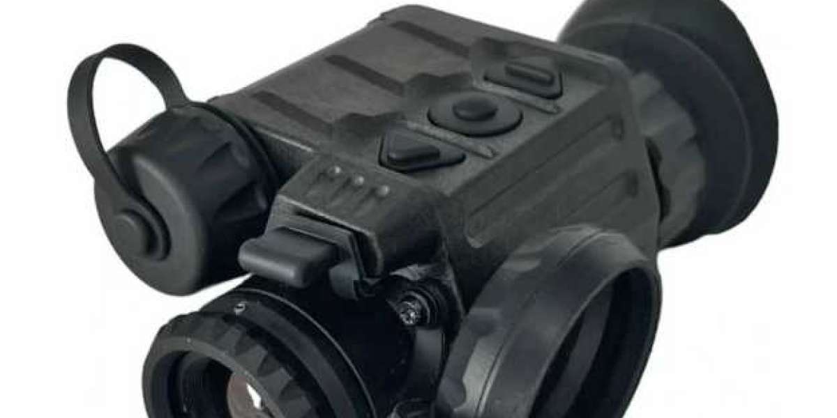 Discover the Power of a Handheld Thermal Monocular