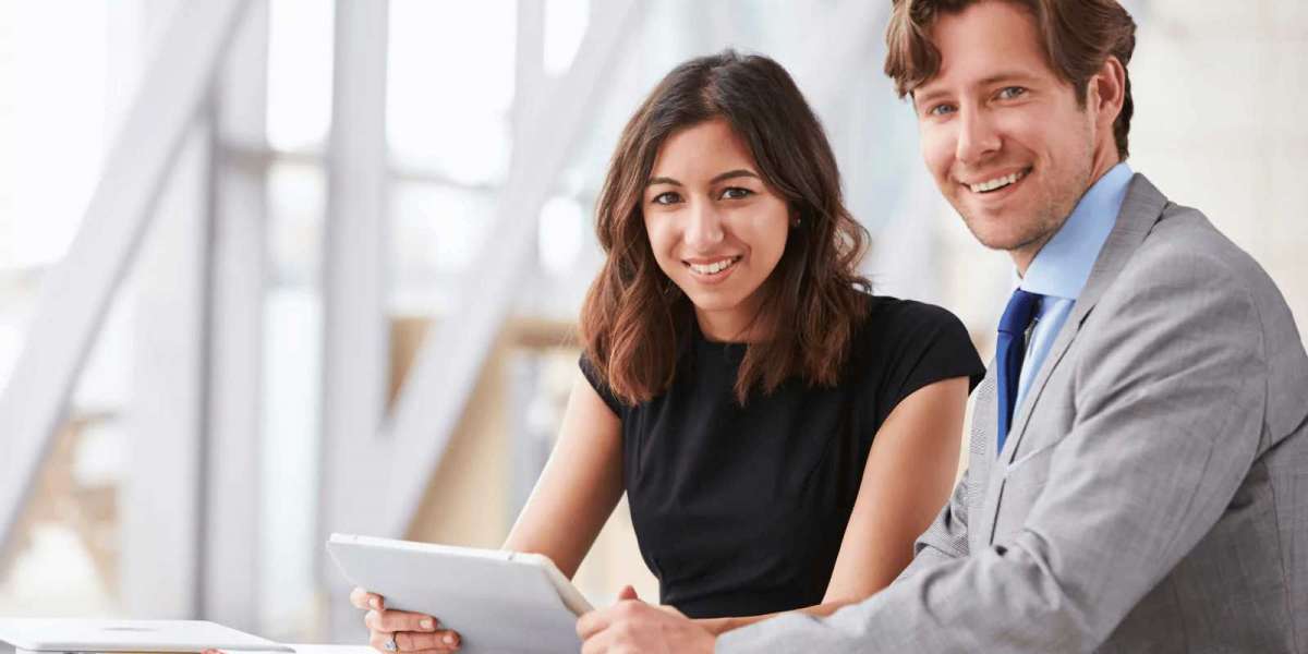 From Campus to Corporate: Transition Tips for B.Com Students