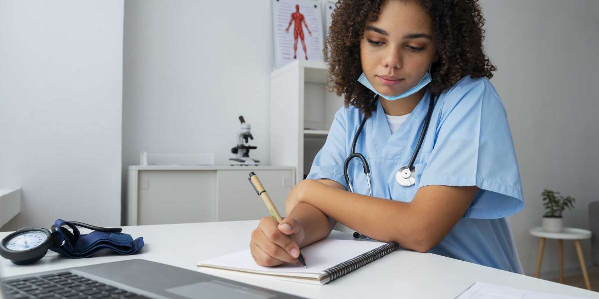How Nursing Assignment Help Services Improve Clinical Reasoning Skills