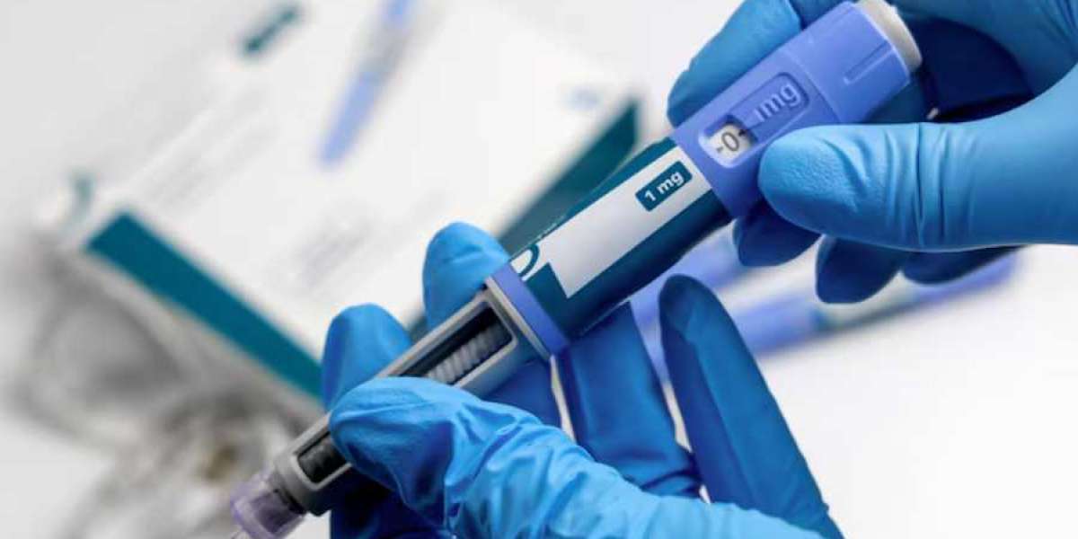 Ipamorelin and Tesamorelin: Understanding Their Role in Growth Hormone Therapy
