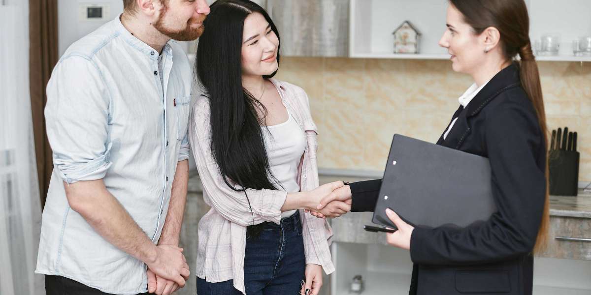 Is Hybrid Life Insurance Worth It? A Smart Option for Modern Families