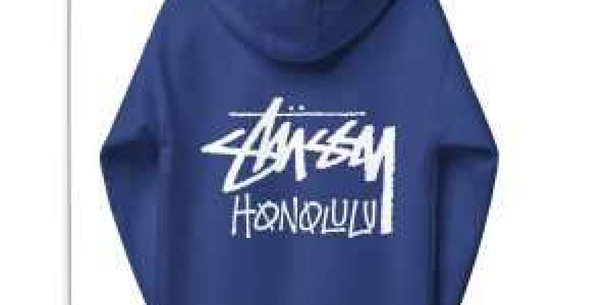 The Rise of Stüssy: From Garage Startup to Global Icon