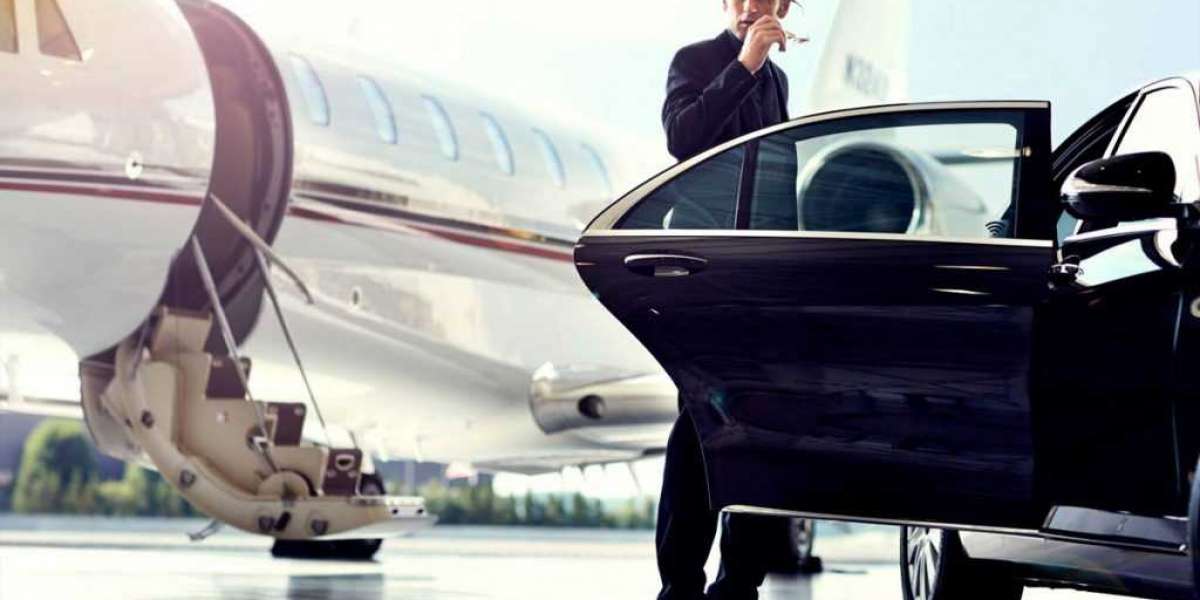 Effortless Travel Between Airports: Taxi from Gatwick to Luton Airport