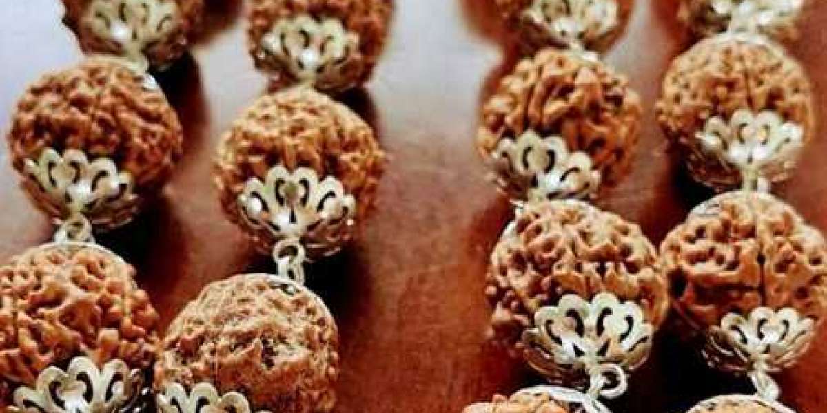 Shop Hessonite Gemstone for success, mental clarity, and vitality