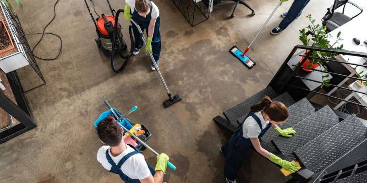Comparing Office Cleaning Companies in Chicagoland: What Sets SkyLine Apart
