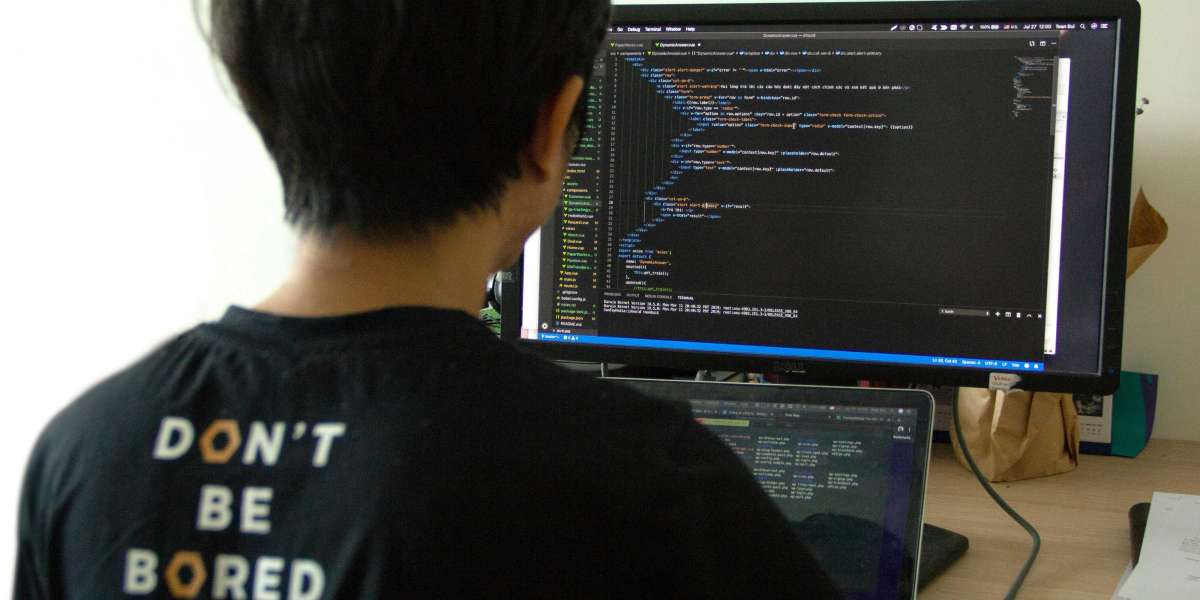 Understanding Front-End vs. Back-End Development: Which is Right for You?