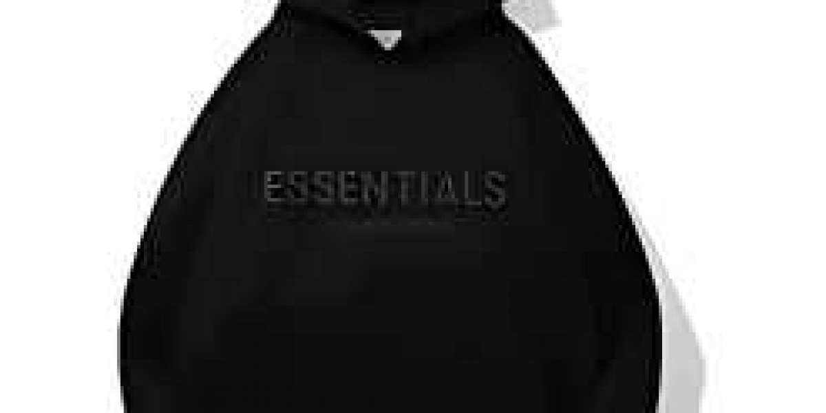 Essentials Hoodie: The Iconic Blend of Comfort and Street Style in the USA