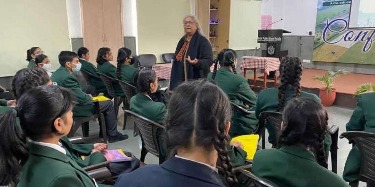 Why More and More People in Patiala Want to Go to Private Schools