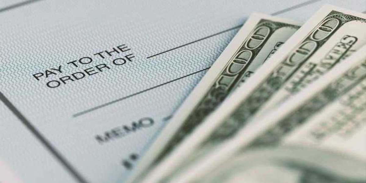 Term vs Whole Life Insurance: Which Option Fits Your Needs