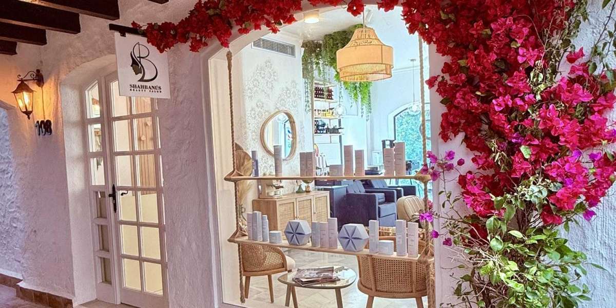 Professional Hair Stylist Marbella – Unlock Your Glamorous New Look Today