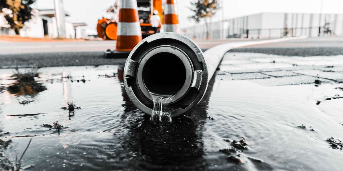 Guide on How to Address Commercial Sewer Pipe Issues before Complicating