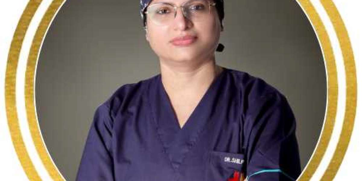 Dr. Shilpy Dolas redefines breast healthcare through her expert breast clinic Pune.