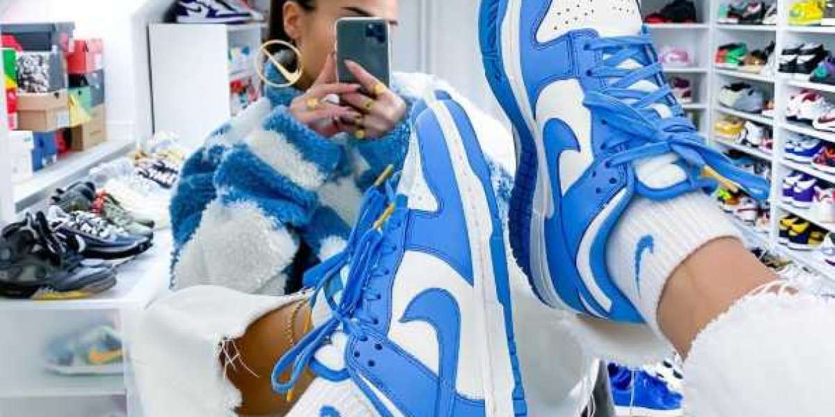 אלגנטיות נצחית עם נעלי אדידס לבנות וקולקציית אדידס לנשים